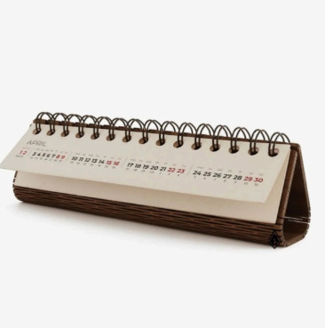 Lịch gỗ để bàn - Đồ Chơi WoodWander - Công Ty Cổ Phần Sản Xuất Và Thương Mại WoodWander