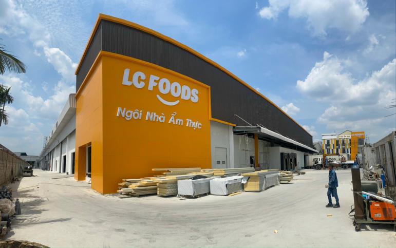 Dự án thi công Alu chữ nổi của công ty LC FOODS - Bảng Hiệu Quảng Cáo Tent Fly - Công Ty TNHH Thương Mại Dịch Vụ Quảng Cáo Tent Fly Việt Nam