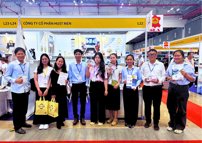 Triển lãm quốc tế da & giày lần thứ 25 - Hóa Chất HUST MEN - Công Ty Cổ Phần HUST MEN