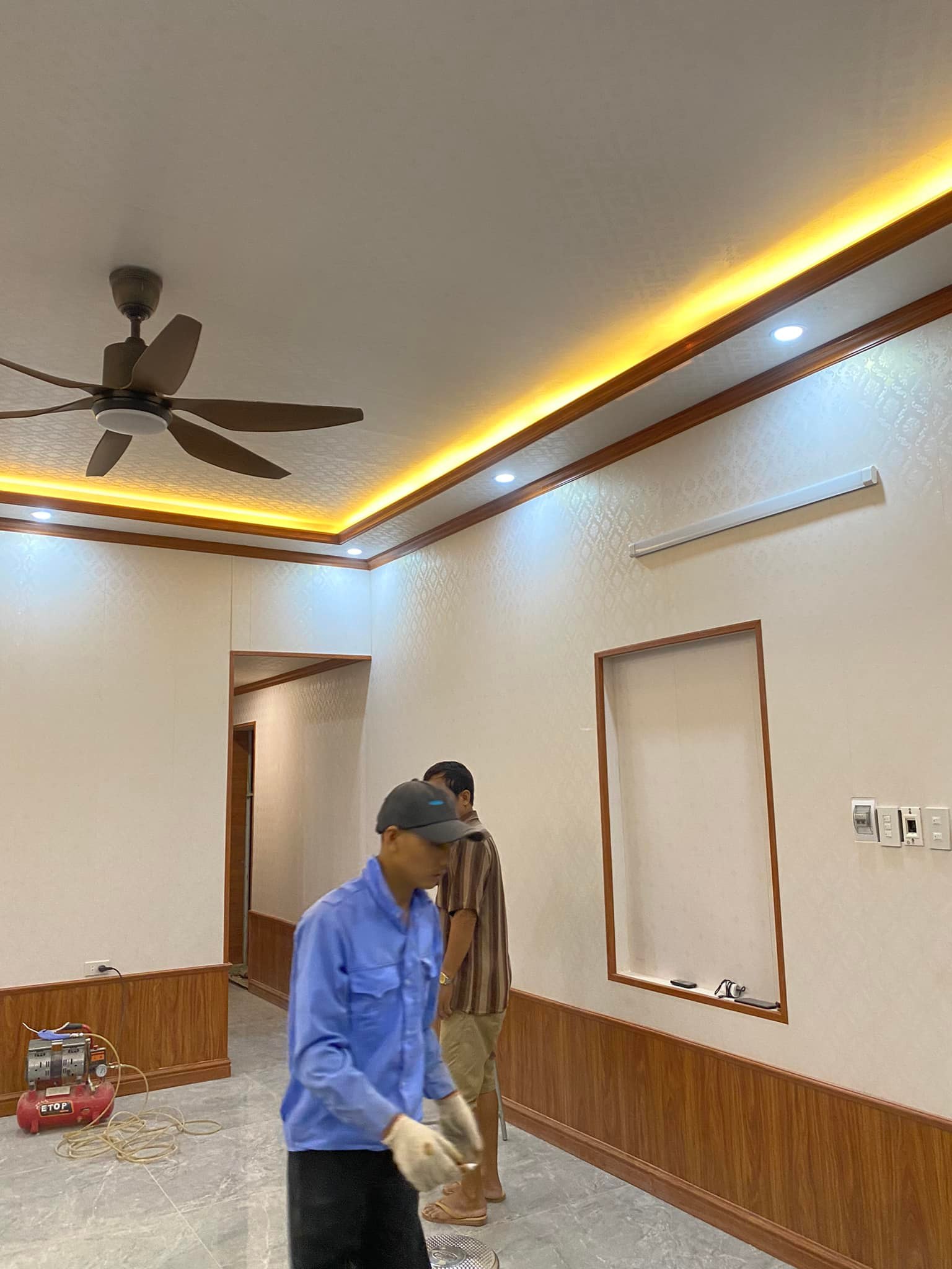 Hình ảnh thi công - Tấm Nhựa ốp Tường Thăng Long - Công Ty Cổ Phần Tư Vấn Xây Dựng Và Nội Thất Thăng Long