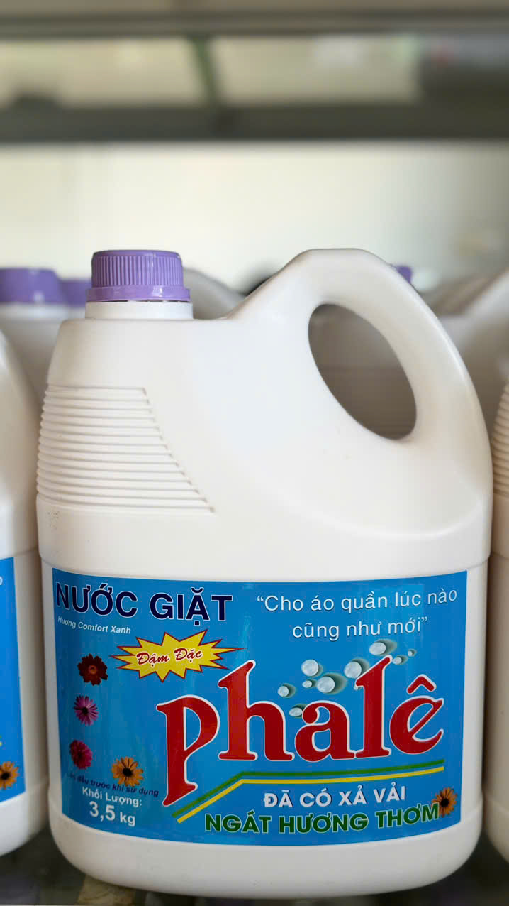 Nước giặt Pha Lê - Can 3,5kg hương Comfort Xanh