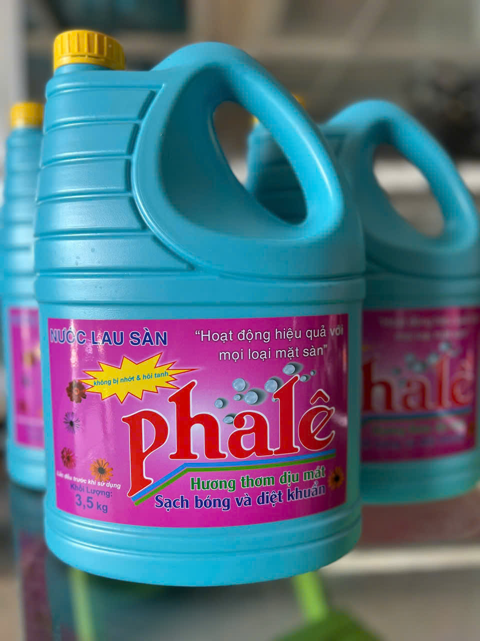 Nước lau sàn Pha Lê - Can 3,5kg