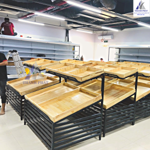 Kệ rau củ quả khay gỗ 2 tầng
