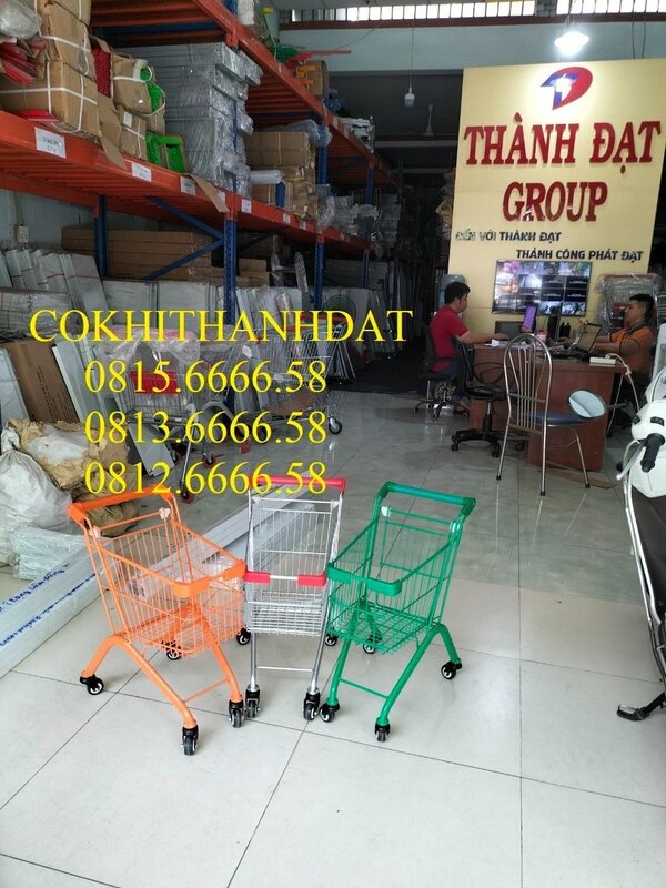 Xe đẩy em bé