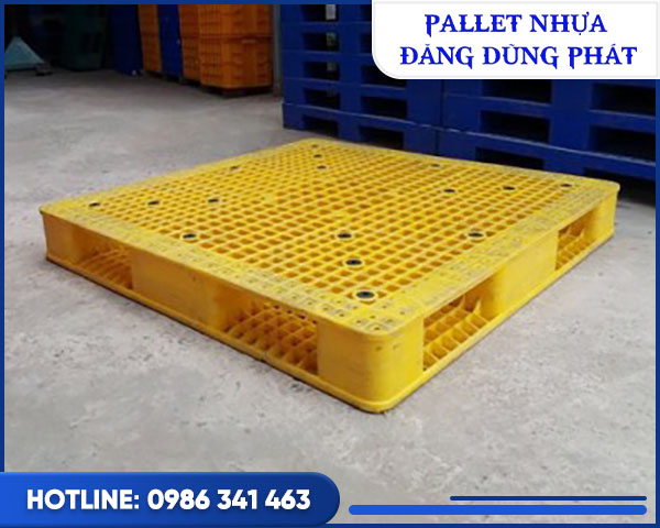 Pallet nhựa 1200x1200x150mm vàng