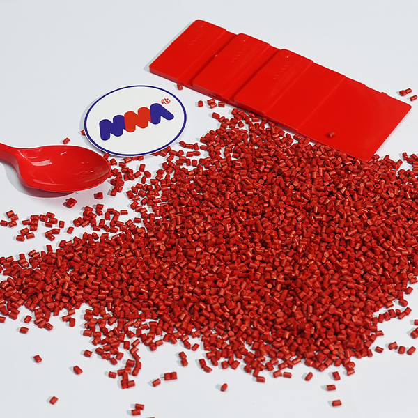 Hạt nhựa màu đỏ