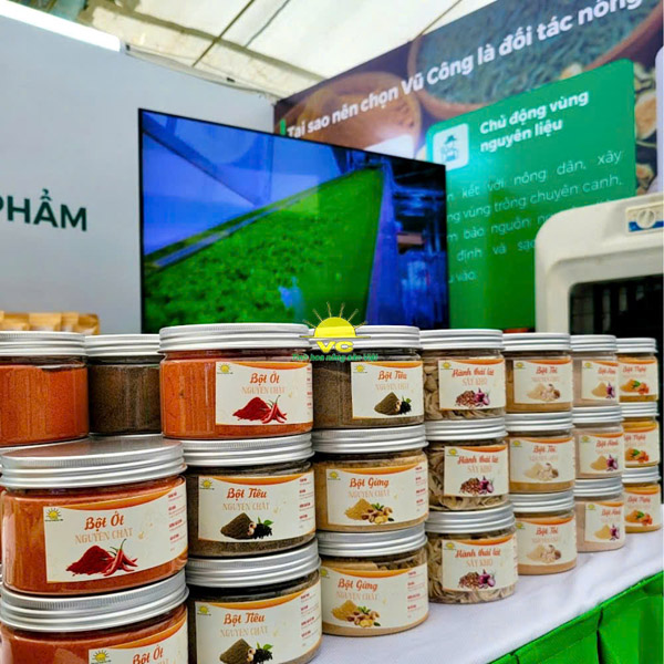 Hình ảnh tham dự hội chợ, triển lãm - Nhà Máy Sản Xuất Và Chế Biến Nông Sản Vũ Công - Công Ty TNHH Một Thành Viên Vũ Công
