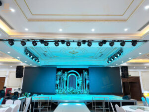 Hoàn thiện hệ thống âm thanh, ảnh sáng tại Thảo Nguyên Plaza, Mộc Châu