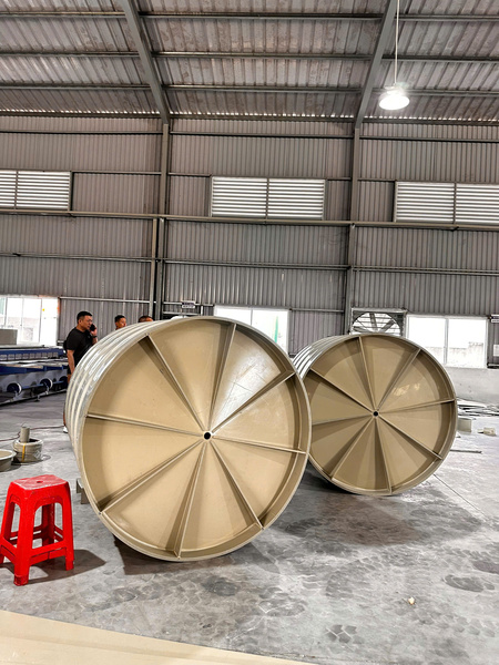 Khu vực sản xuất bể - Thiết Bị Xi Mạ Trường Thanh Việt Nam - Công Ty TNHH Thiết Bị Máy Móc Môi Trường Thông Minh Trường Thanh Việt Nam