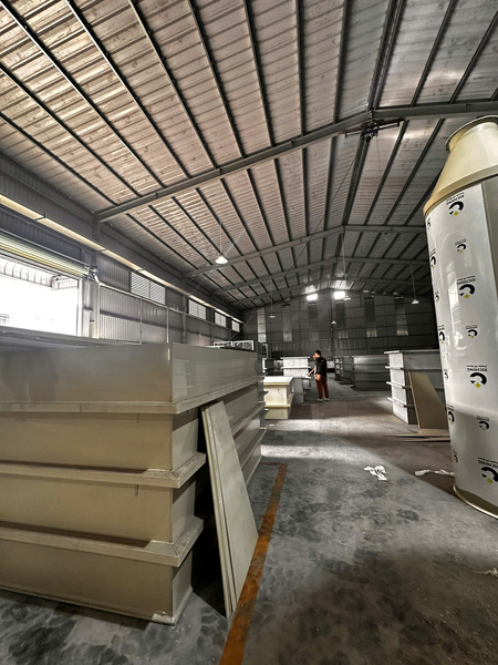 Khu vực sản xuất bể - Thiết Bị Xi Mạ Trường Thanh Việt Nam - Công Ty TNHH Thiết Bị Máy Móc Môi Trường Thông Minh Trường Thanh Việt Nam