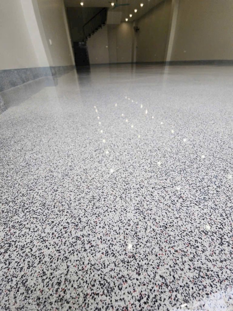 Thi công sơn epoxy - Đánh Bóng Sàn Kim Yến - Công Ty TNHH Đầu Tư Xây Dựng Thương Mại Kim Yến