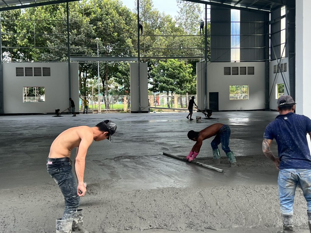 Thi công sơn epoxy - Đánh Bóng Sàn Kim Yến - Công Ty TNHH Đầu Tư Xây Dựng Thương Mại Kim Yến