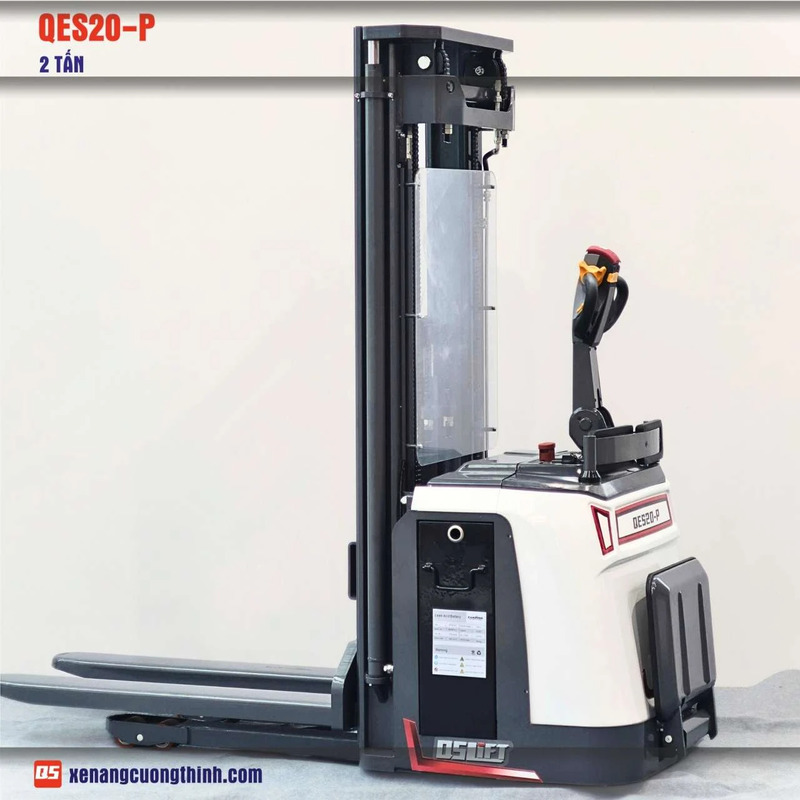 Xe nâng điện Stacker 2 tấn - Xe Nâng Cường Thịnh - Công Ty TNHH Xe Nâng Cường Thịnh