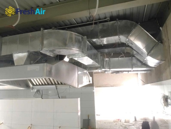 Dự án hệ thống hút khói bếp trường học - Công Ty TNHH Sản Xuất Thương Mại Dịch Vụ Fresh Air