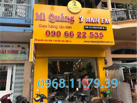 Bảng hiệu chữ mica