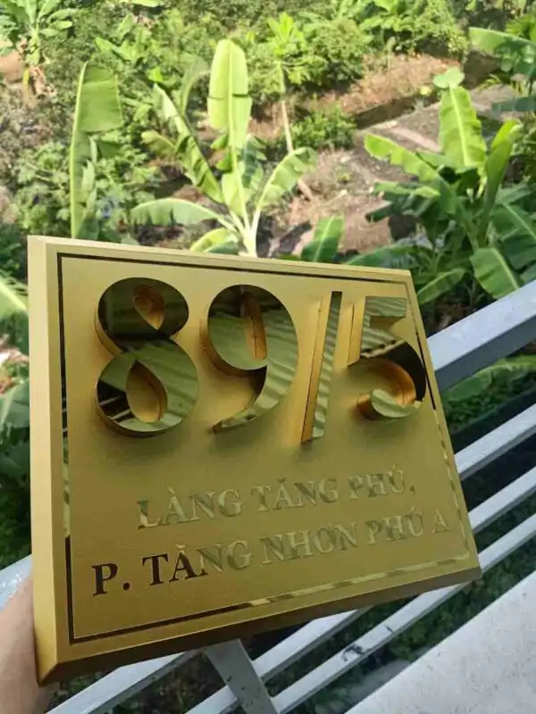 Gia công bảng số nhà inox