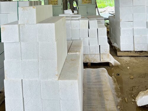 Xưởng đá khối - đá xẻ
