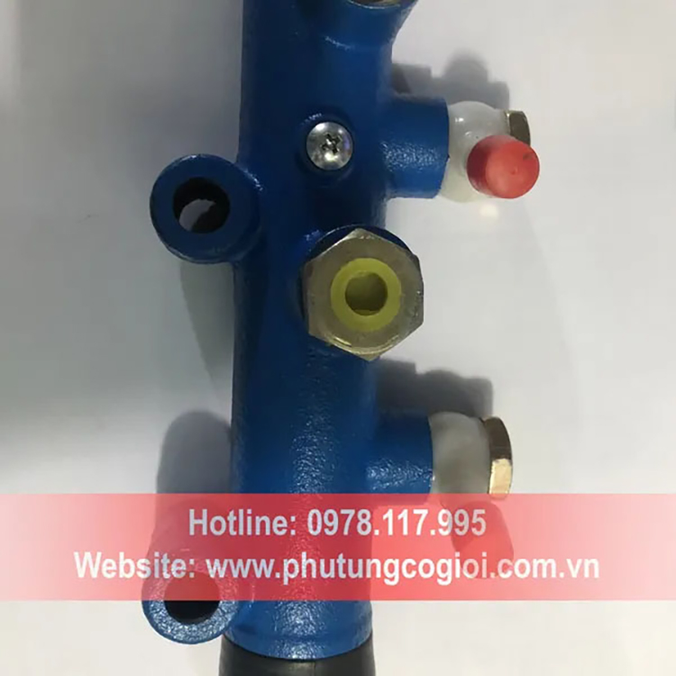 Heo thắng xúc lật nhỏ