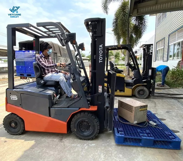 Cho thuê xe nâng - Chi Nhánh Công Ty TNHH Xe Nâng Việt Cường