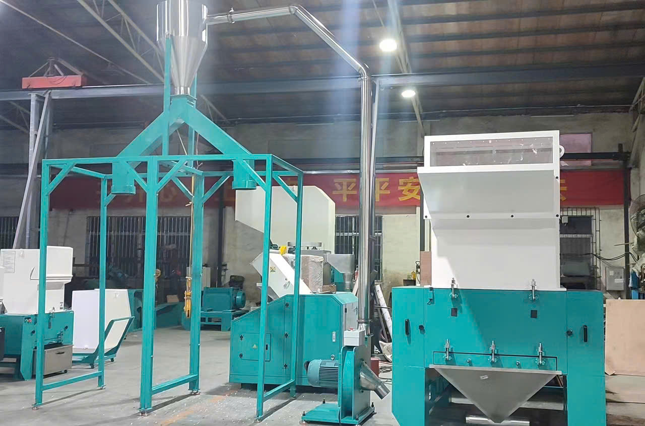 Máy băm nhựa - Máy Móc Ngành Nhựa Bảo Long - Công Ty TNHH Thiết Bị Bảo Vệ Môi Trường Bảo Long