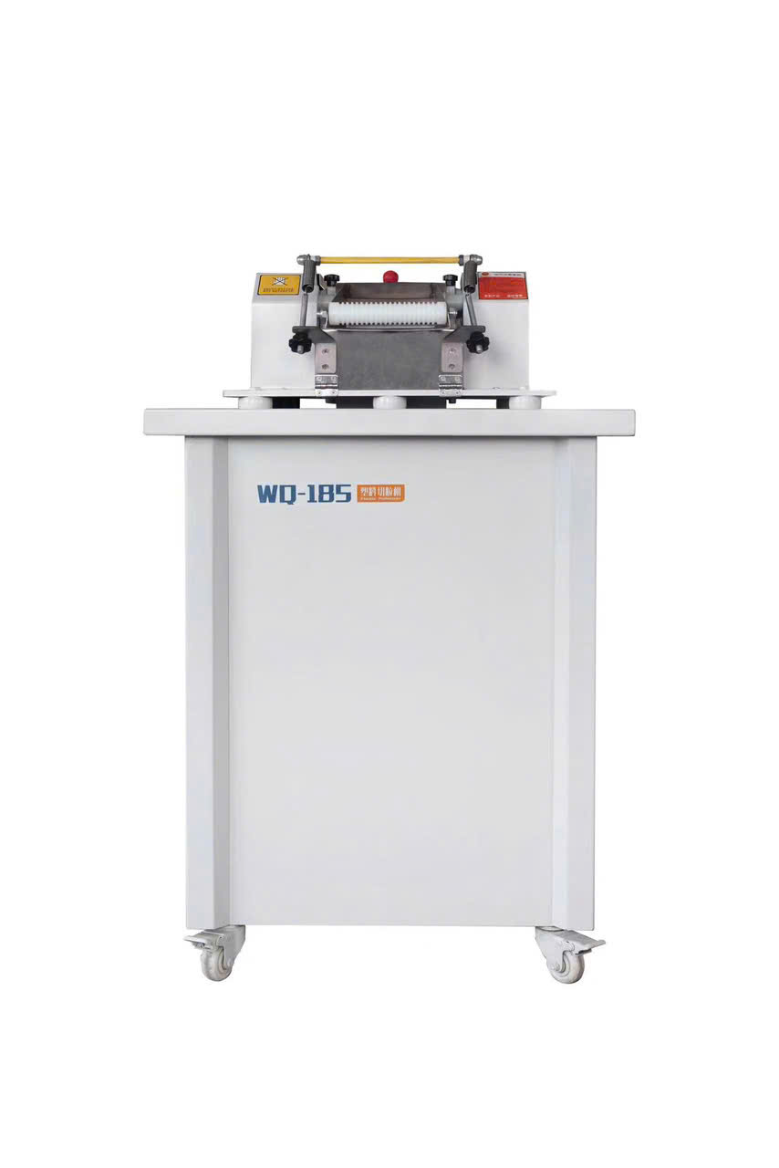 Máy cắt hạt nhựa - Máy Móc Ngành Nhựa Bảo Long - Công Ty TNHH Thiết Bị Bảo Vệ Môi Trường Bảo Long