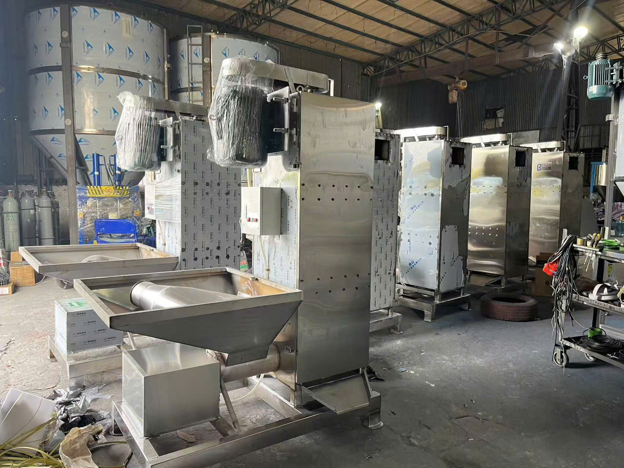 Máy vắt nhựa ly tâm - Máy Móc Ngành Nhựa Bảo Long - Công Ty TNHH Thiết Bị Bảo Vệ Môi Trường Bảo Long