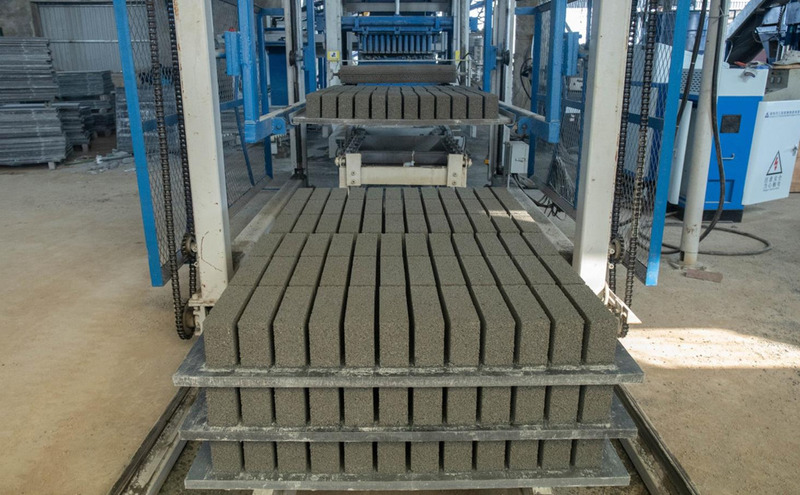 Hệ thống xếp gạch sau khi ép