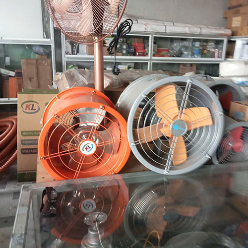 Máy hút bụi công nghiệp 