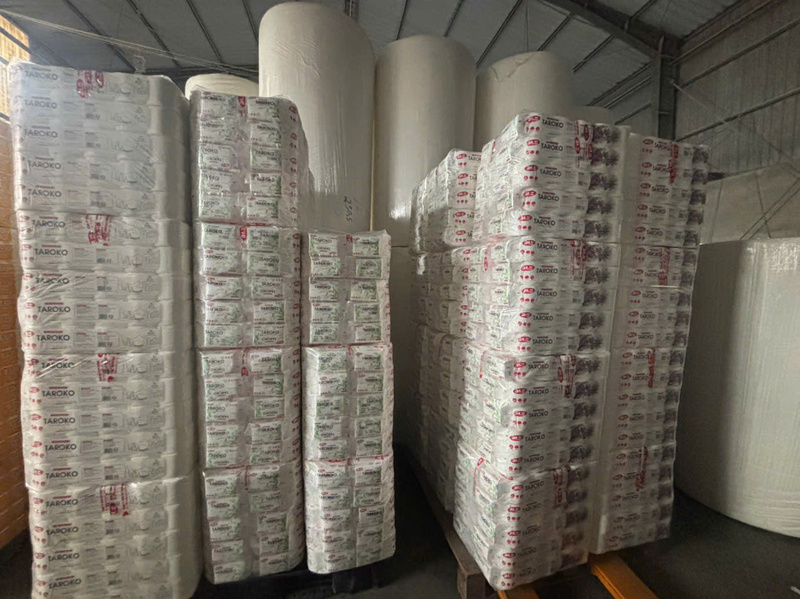 Hình ảnh kho hàng Đạt Linh Hương - Gia Công Giấy Vệ Sinh - Công Ty TNHH Đầu Tư Phát Triển Thương Mại Và Dịch Vụ Đạt Linh Hương