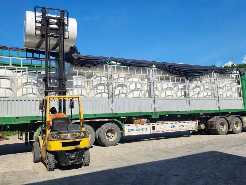 Hình ảnh xuất hàng Đạt Linh Hương - Gia Công Giấy Vệ Sinh - Công Ty TNHH Đầu Tư Phát Triển Thương Mại Và Dịch Vụ Đạt Linh Hương