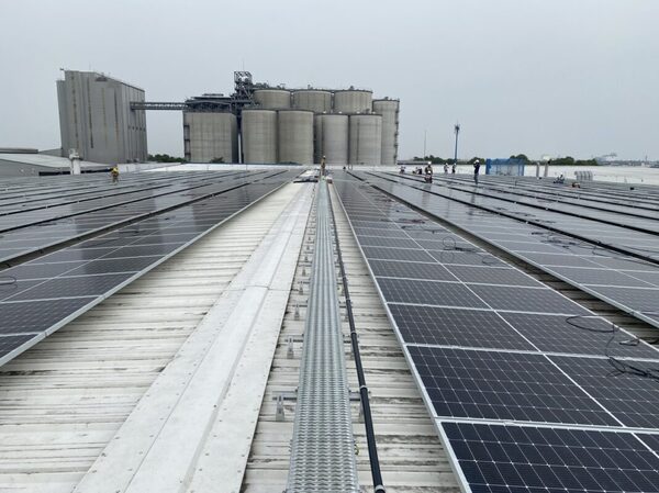 Lắp đặt điện năng lượng mặt trời cho doanh nghiệp