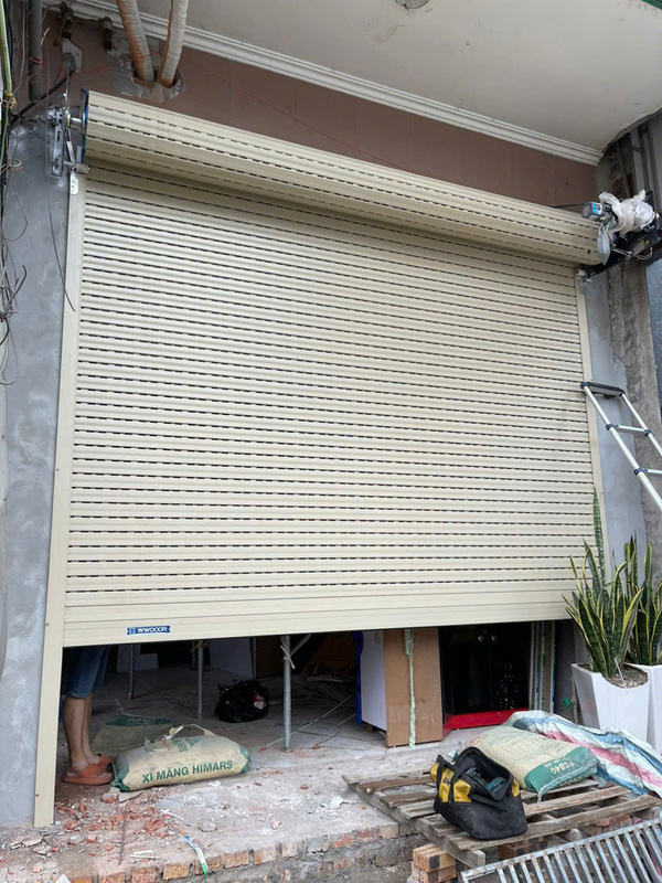 Hình ảnh thi công thực tế STDOOR
