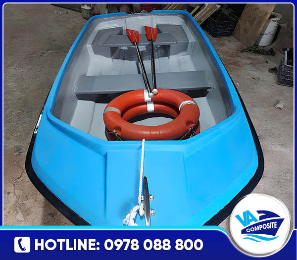 Xuồng câu Composite