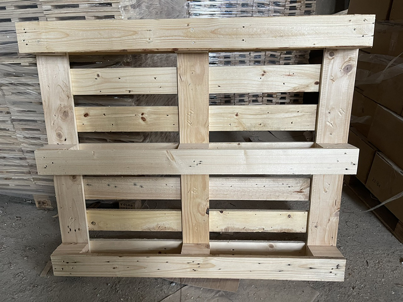 Pallet gỗ