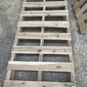 Pallet gỗ theo yêu cầu