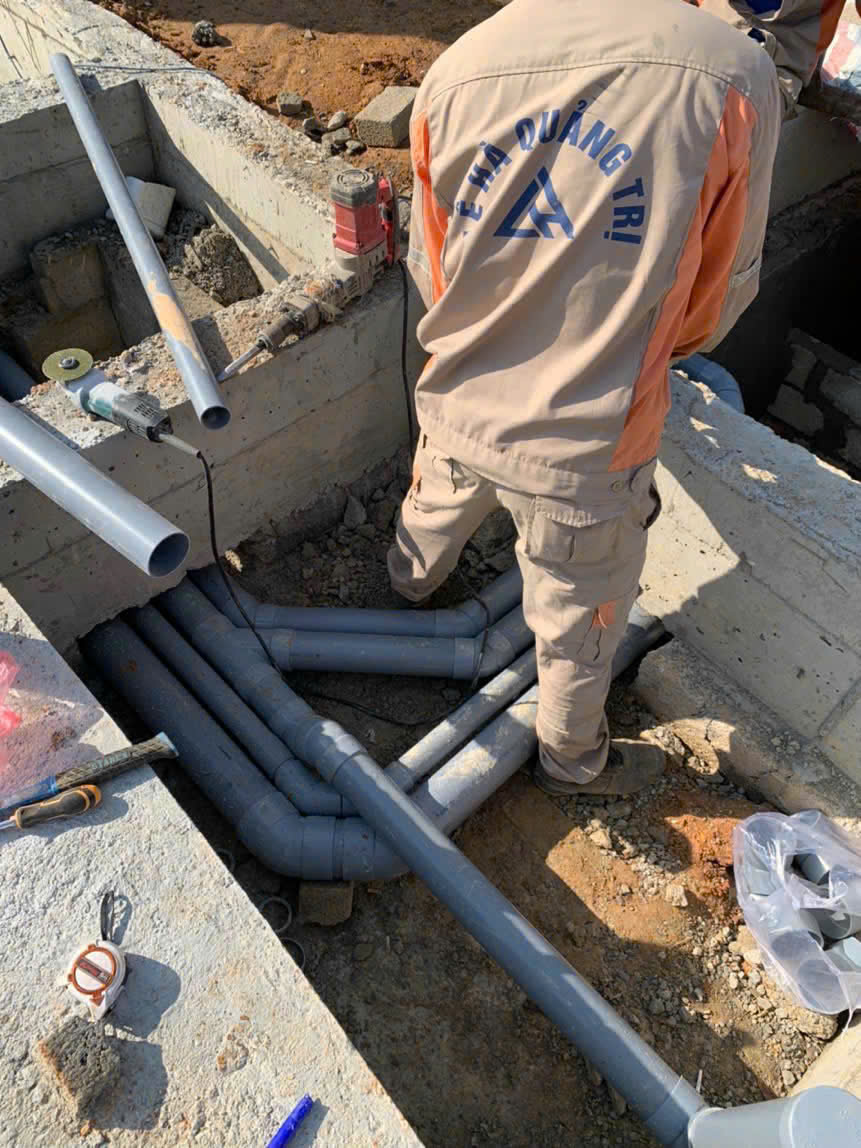 Thi công đường ống nước - Nhà Thầu Cơ Điện Lê Hà Quảng Trị - Công Ty TNHH Lê Hà Quảng Trị