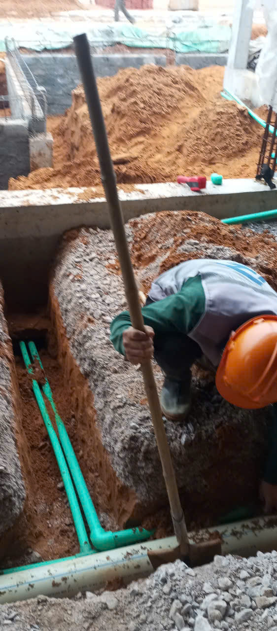 Thi công đường ống nước - Nhà Thầu Cơ Điện Lê Hà Quảng Trị - Công Ty TNHH Lê Hà Quảng Trị