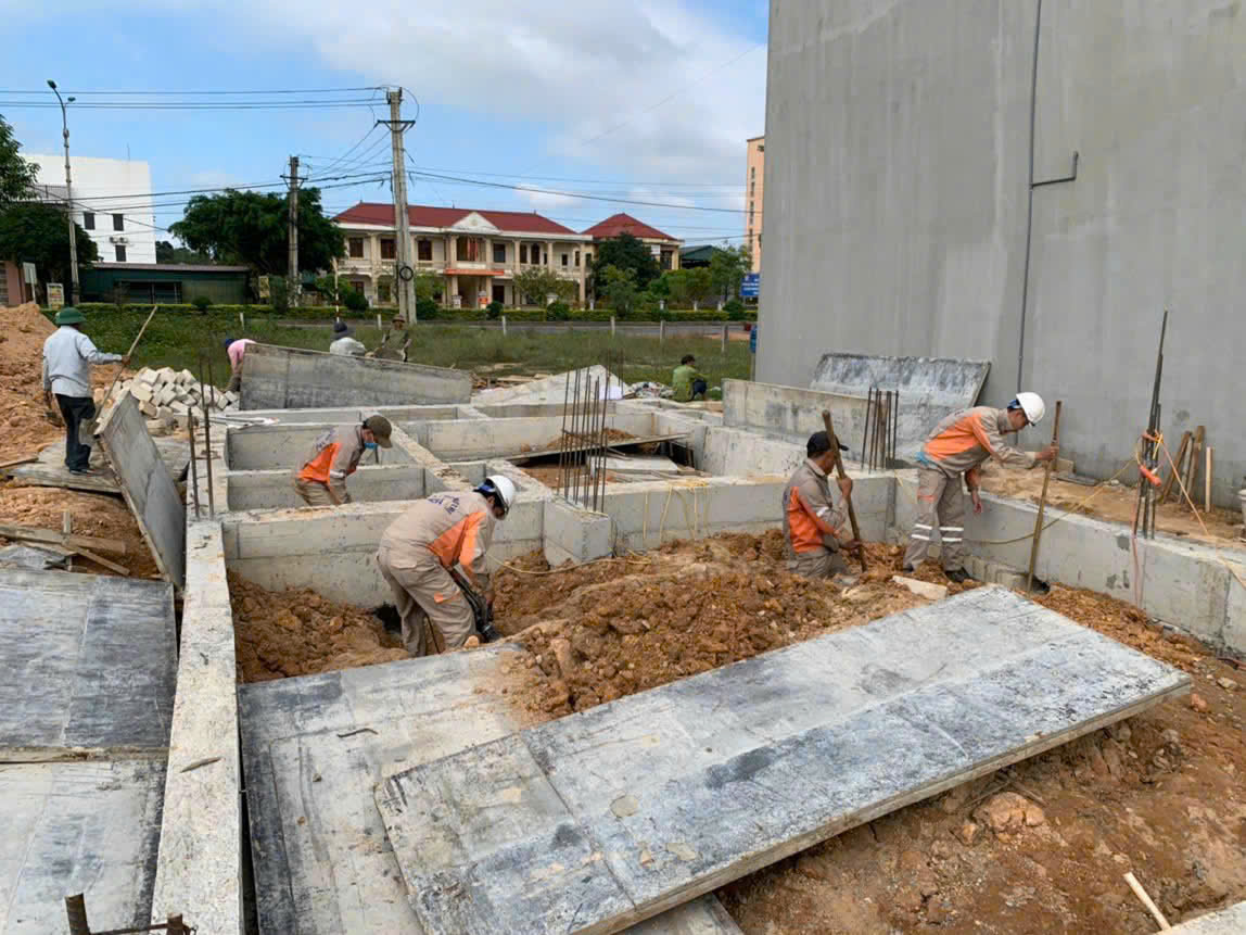 Thi công hệ thống điện - Nhà Thầu Cơ Điện Lê Hà Quảng Trị - Công Ty TNHH Lê Hà Quảng Trị