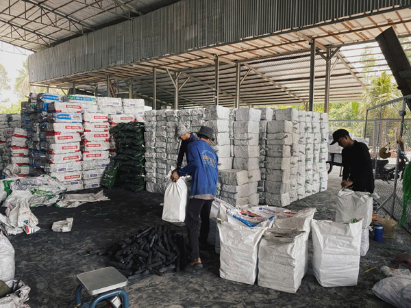 Hình ảnh nhà xưởng HASATU - Than Không Khói HASATU - Công Ty TNHH Xuất Nhập Khẩu HASATU