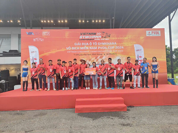Tổ chức sự kiện 