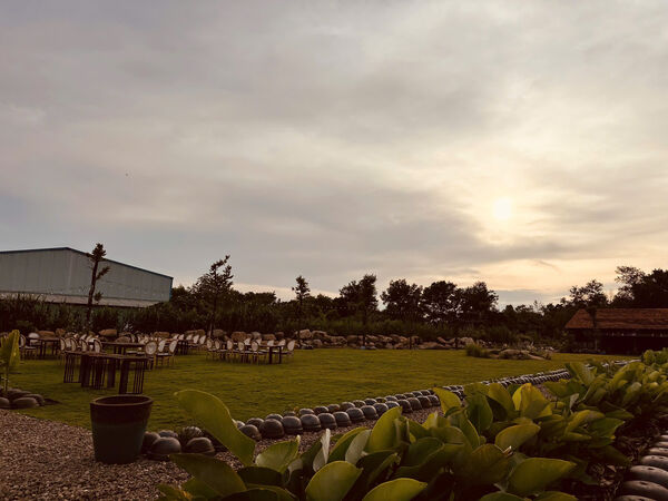 Tổ chức tiệc, cỗ, nhà hàng