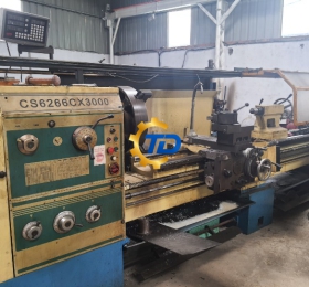 Máy tiện cơ