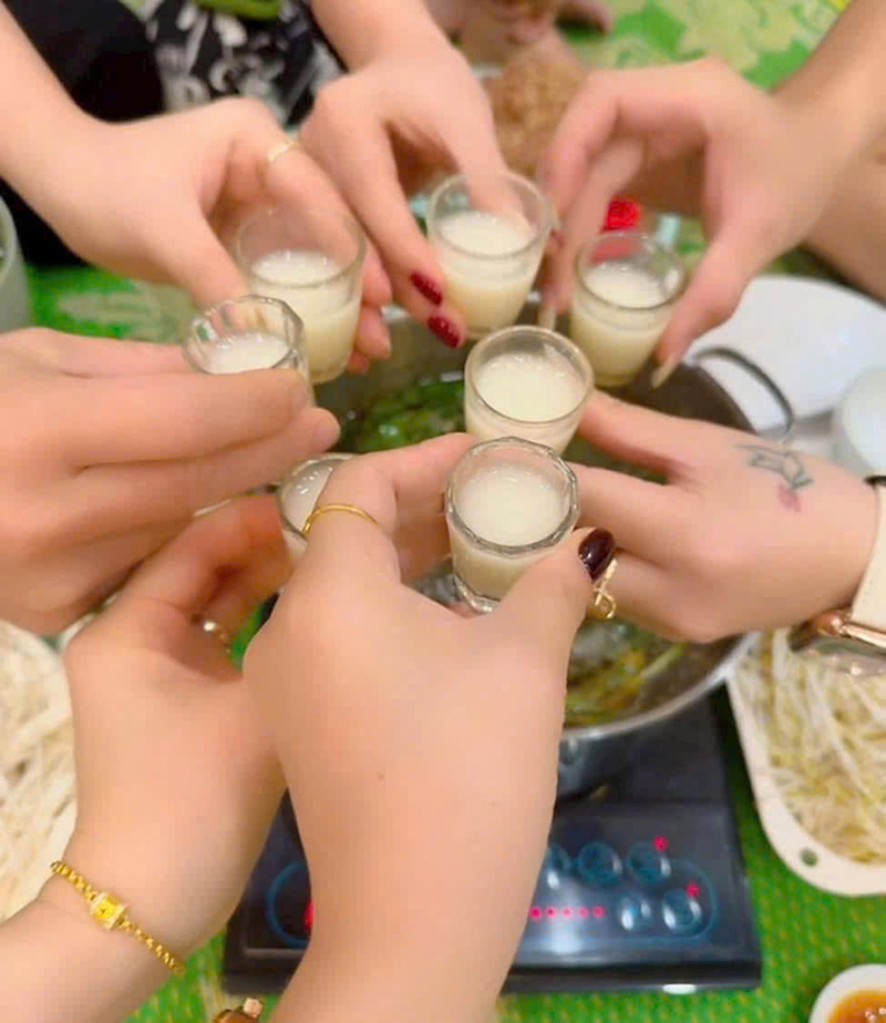 Gạo Bia - Gạo Đại Việt - Công Ty Cổ Phần Đầu Tư Thương Mại Dịch Vụ Xuất Nhập Khẩu Đại Việt