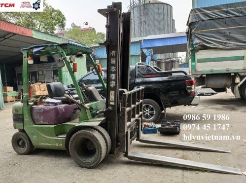 Sửa xi lanh nâng hạ, nghiêng ngả bị chảy dầu của xe nâng - Xe Nâng Hàng HDVN Việt Nam - Công Ty Cổ Phần Công Nghiệp HDVN Việt Nam