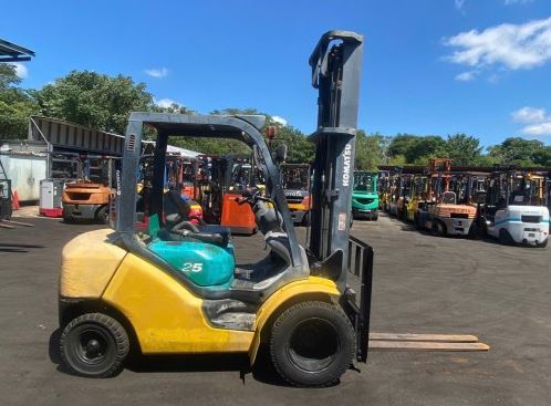 Xe nâng 2.5 tấn Komatsu FD25T-15 4.5 mét dịch càng, động cơ 4D94E - Xe Nâng Hàng HDVN Việt Nam - Công Ty Cổ Phần Công Nghiệp HDVN Việt Nam
