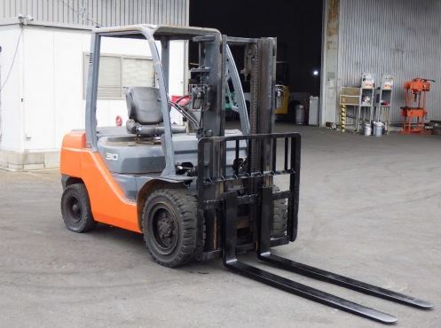 Xe nâng 3 tấn Toyota 52-8FD30 động cơ 2Z càng dài 1670mm đời cao 2010 - Xe Nâng Hàng HDVN Việt Nam - Công Ty Cổ Phần Công Nghiệp HDVN Việt Nam