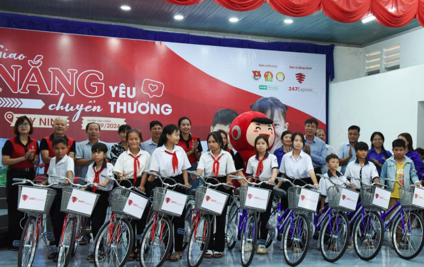Hình ảnh hoạt động