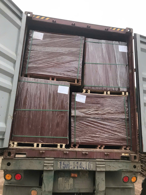 Hình ảnh vận chuyển tới cảng cho khách hàng