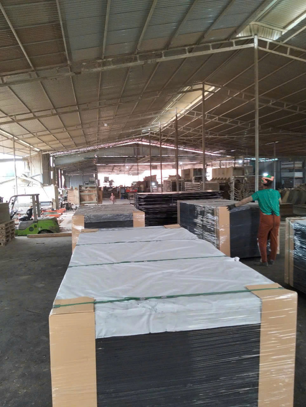 Ván ép cốp pha nội địa