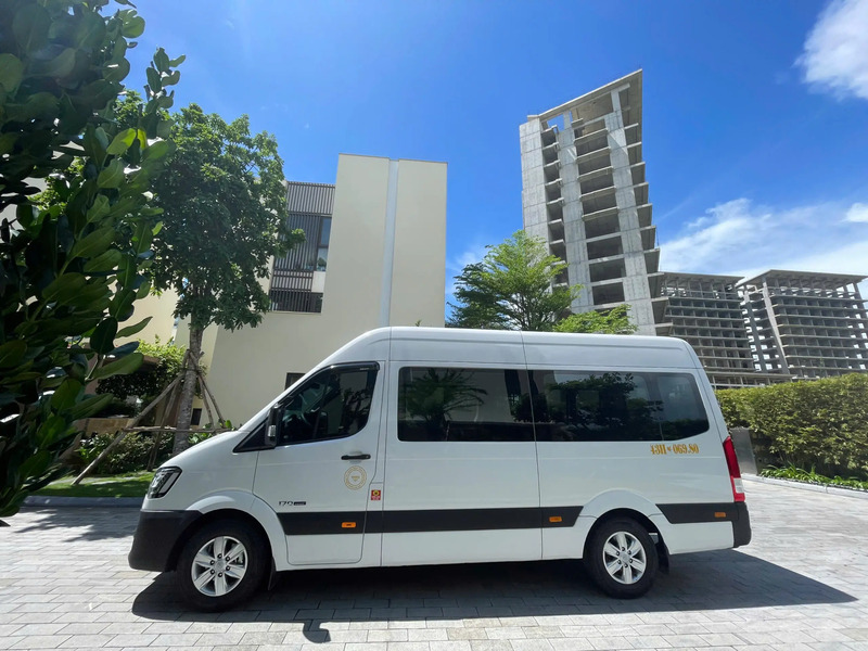 Dịch vụ cho thuê xe 16 chỗ - Cho Thuê Xe Du Lịch Duy Tân Limousine - Công Ty TNHH Duy Tân Limousine
